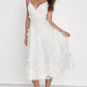 Lulu's White Floral Midi Dress